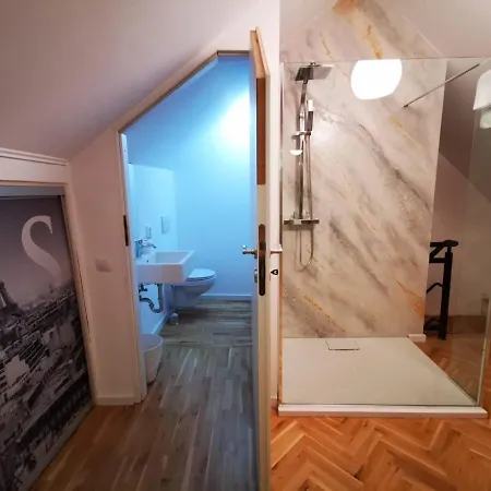 Villa House With 2 Dormitories In Andrei Muresanu *